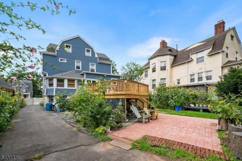 328 Springdale Avenue East Orange NJ 07017