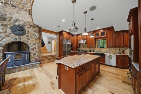 2 Thompson Road Parsippany-troy Hills NJ 07005