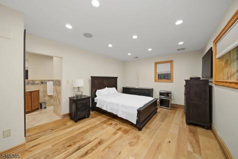 2 Thompson Road Parsippany-troy Hills NJ 07005