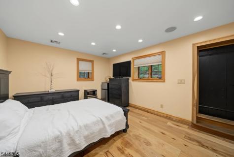 2 Thompson Road Parsippany-troy Hills NJ 07005