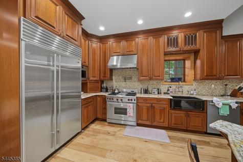 2 Thompson Road Parsippany-troy Hills NJ 07005