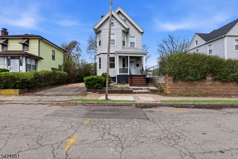 11 Dodd Terrace East Orange NJ 07017