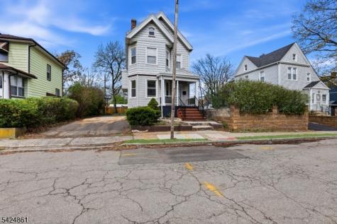 11 Dodd Terrace East Orange NJ 07017