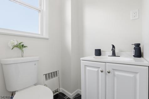 11 Dodd Terrace East Orange NJ 07017
