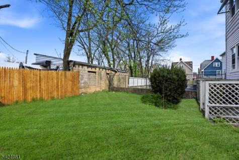 11 Dodd Terrace East Orange NJ 07017