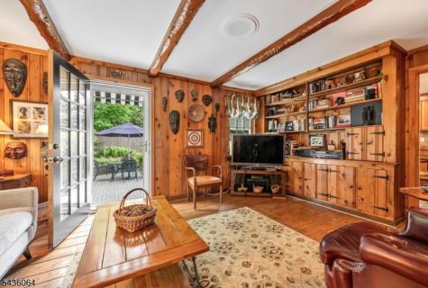 37 Van Dyke Drive Hohokus NJ 07423