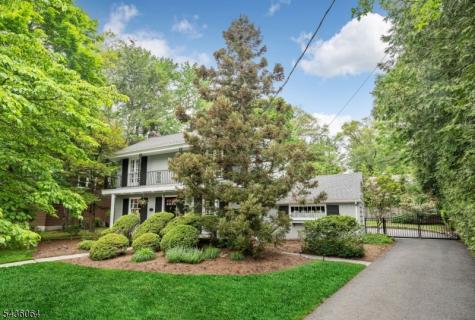 37 Van Dyke Drive Hohokus NJ 07423
