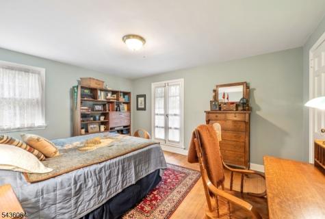 37 Van Dyke Drive Hohokus NJ 07423