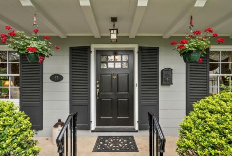 37 Van Dyke Drive Hohokus NJ 07423