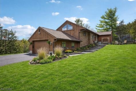 5 Bucky Lane Vernon NJ 07462
