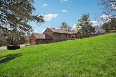 5 Bucky Lane Vernon NJ 07462