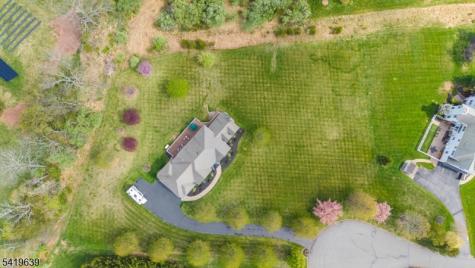 4 Steinbeck Court Alexandria NJ 08848
