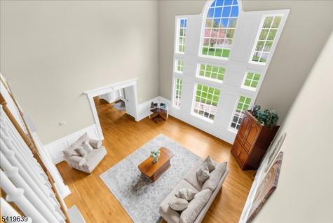 4 Steinbeck Court Alexandria NJ 08848