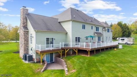 4 Steinbeck Court Alexandria NJ 08848
