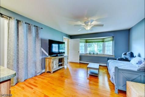 25 Carol Drive Vernon NJ 07418
