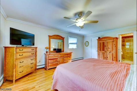25 Carol Drive Vernon NJ 07418
