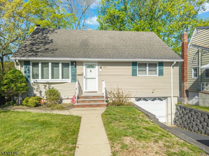 225 Linden Road Wayne NJ 07470