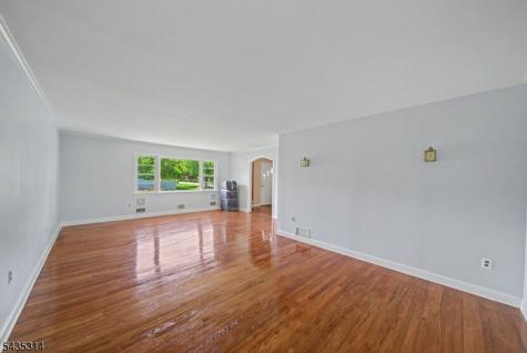 6 Hilltop Avenue Clark NJ 07066