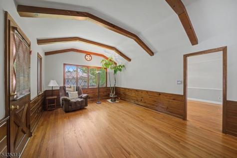 6 Hilltop Avenue Clark NJ 07066