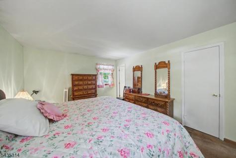 6 Hilltop Avenue Clark NJ 07066