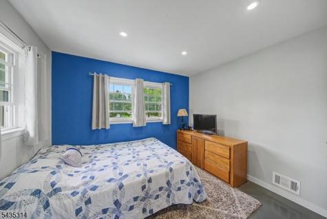 6 Hilltop Avenue Clark NJ 07066