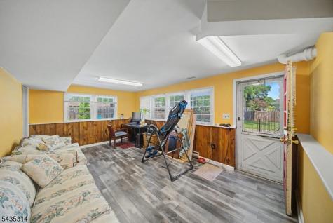 6 Hilltop Avenue Clark NJ 07066