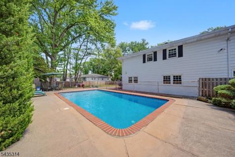 6 Hilltop Avenue Clark NJ 07066