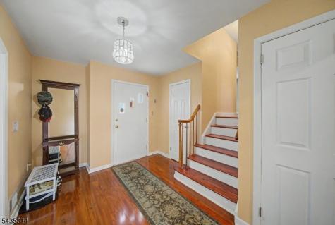 6 Hilltop Avenue Clark NJ 07066