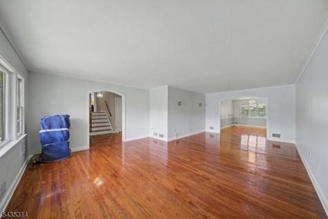 6 Hilltop Avenue Clark NJ 07066