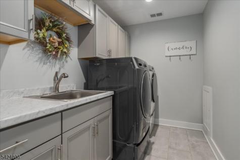 529 Openaki Road Denville NJ 07834