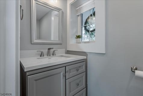 529 Openaki Road Denville NJ 07834