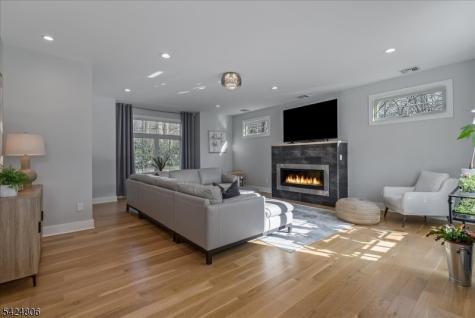 529 Openaki Road Denville NJ 07834