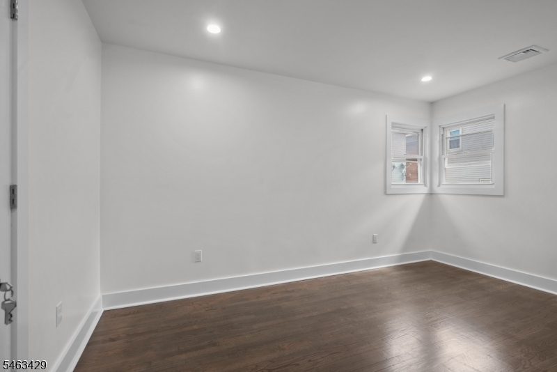 4314 Cottage Avenue North Bergen NJ 07047
