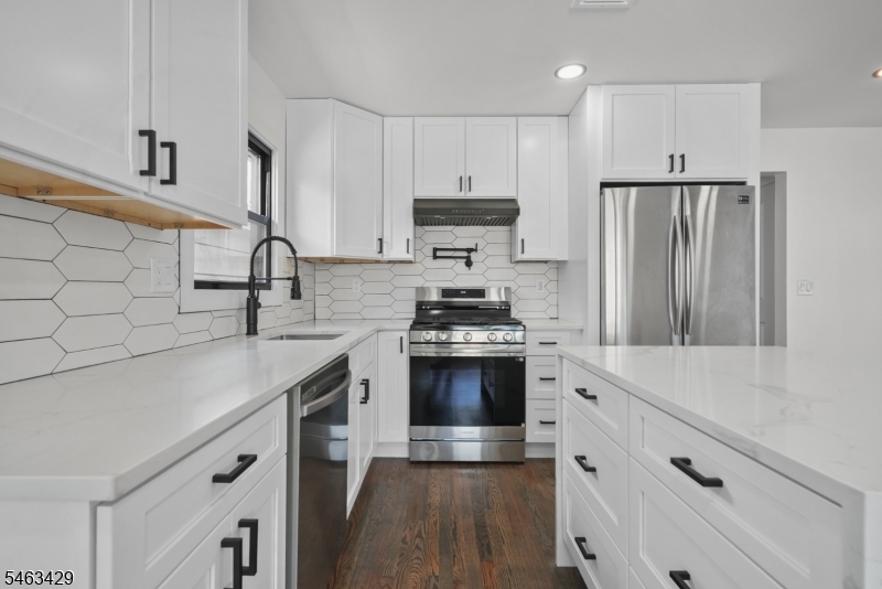 4314 Cottage Avenue North Bergen NJ 07047