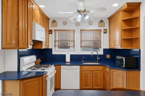 162 Maple Street West Orange NJ 07052