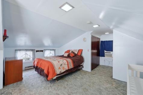 162 Maple Street West Orange NJ 07052