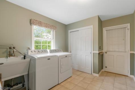 908 Sherwood Road Bridgewater NJ 08807