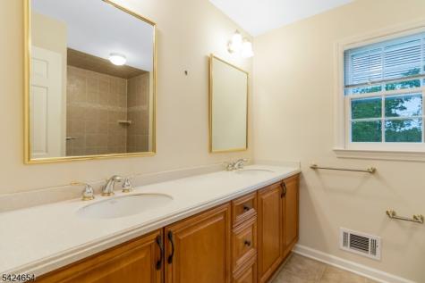908 Sherwood Road Bridgewater NJ 08807