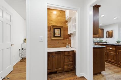 6 Fawn Ridge Road Clinton NJ 08833