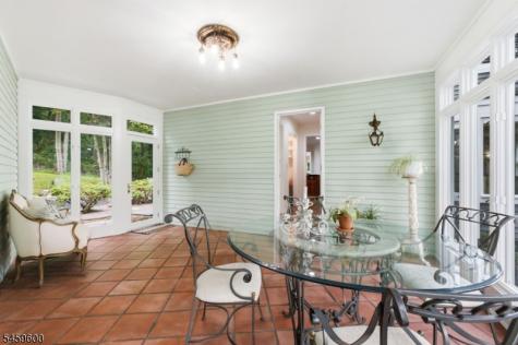 6 Fawn Ridge Road Clinton NJ 08833