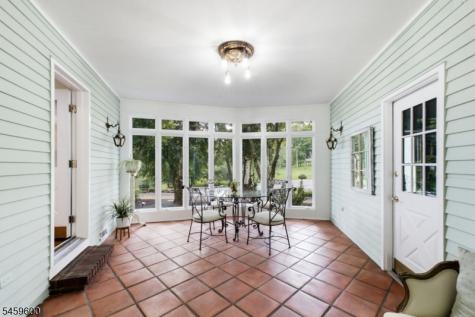 6 Fawn Ridge Road Clinton NJ 08833