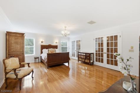 6 Fawn Ridge Road Clinton NJ 08833