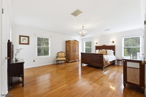 6 Fawn Ridge Road Clinton NJ 08833