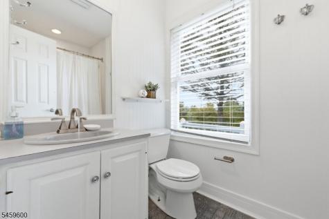 6 Fawn Ridge Road Clinton NJ 08833