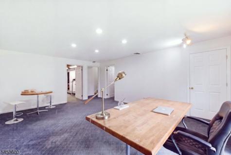 6 Fawn Ridge Road Clinton NJ 08833