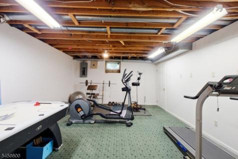 6 Fawn Ridge Road Clinton NJ 08833
