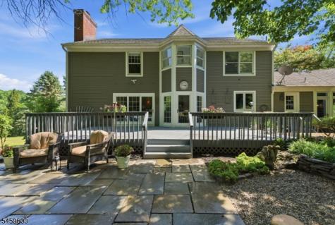 6 Fawn Ridge Road Clinton NJ 08833
