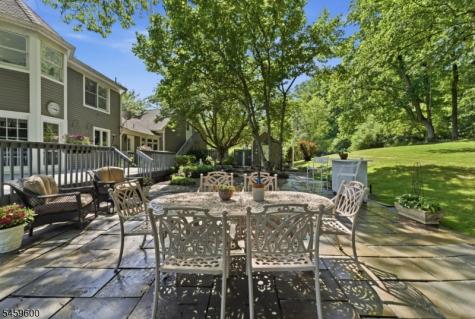 6 Fawn Ridge Road Clinton NJ 08833