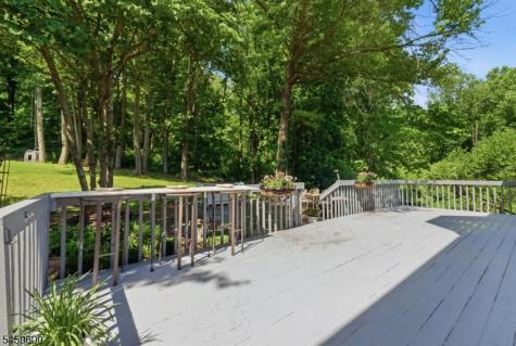 6 Fawn Ridge Road Clinton NJ 08833