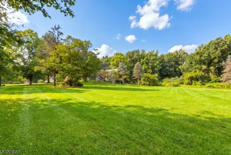 6 Fawn Ridge Road Clinton NJ 08833